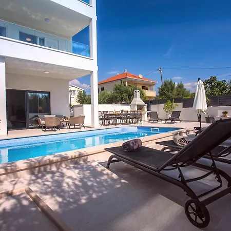 Villa Petra Kastela Exterior photo
